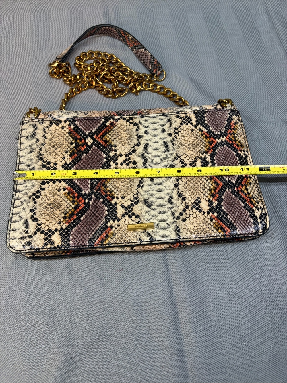 Aldo crossbody brown/orange/ cream faux snake skin pattern with chain - Picture 8 of 9
